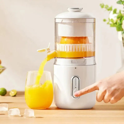 Portable Electric Juicer USB Rechargeable Mini Fruit Blender - Ryprime